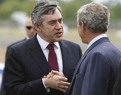 image-2008-11-6-5066712-41-bush-stie-salute1