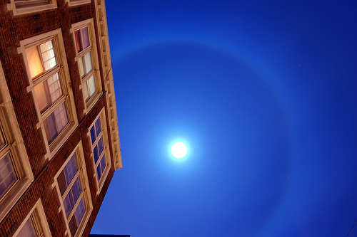 ring around the moon ring around the moon
