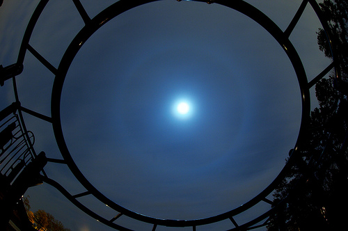 ring-around-the-moon ring-around-the-moon