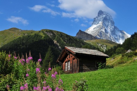 cabin-on-the-matterhorn-juan-rubiano