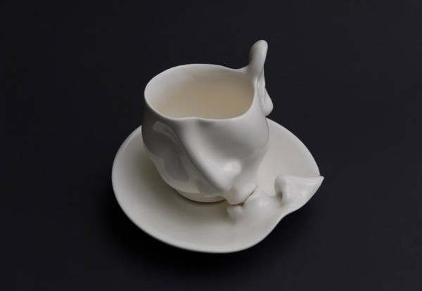 kissing-sculptures-by-johnson-tsang3