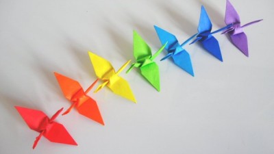 Origami: bijuterii din hartie